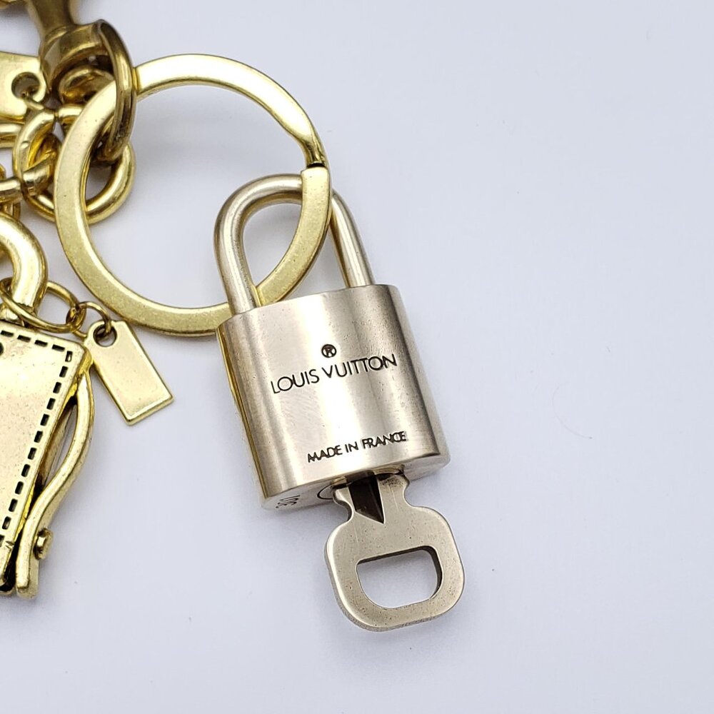 Louis Vuitton Authentic Gold Lock 🔒Unbranded Bag Keychain Charm for Bags - Picture 10 of 14